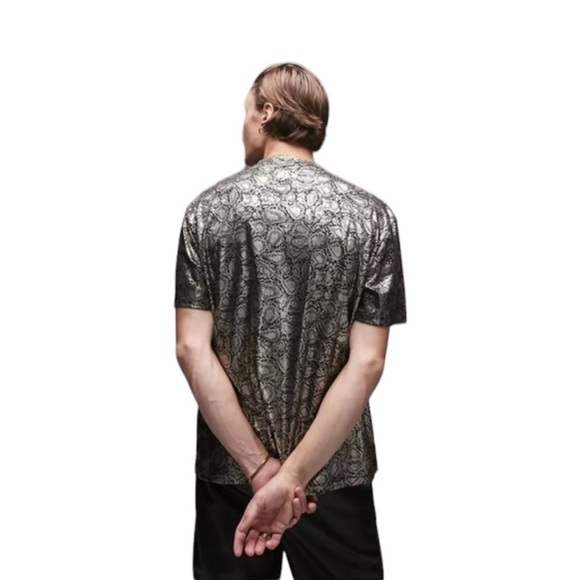 Topman Men's Metallic Snakeskin Print T-Shirt - Shimmering Statement Tee - Picture 2 of 5